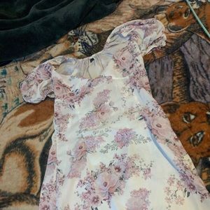 Cute puffy sleeve dress